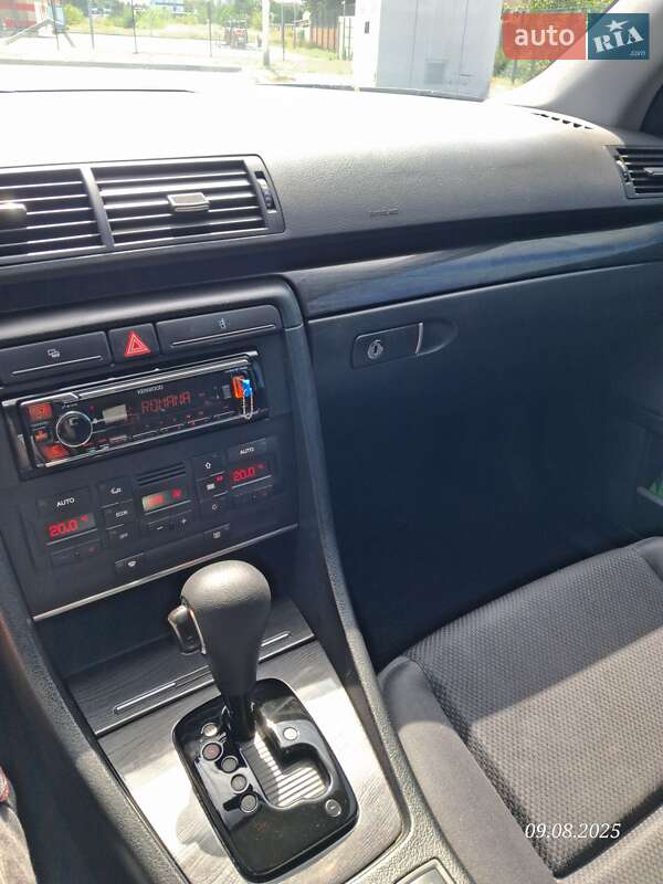 Седан Audi A4 2002 в Днепре