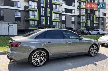 Седан Audi A4 2023 в Хмельницькому