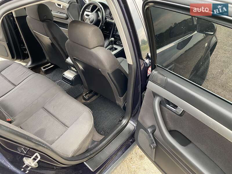 Седан Audi A4 2001 в Черновцах