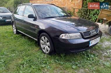 Універсал Audi A4 1996 в Бібрці