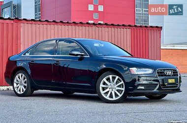 Седан Audi A4 2012 в 