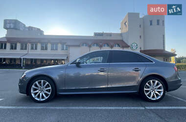 Седан Audi A4 2013 в 