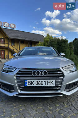 Универсал Audi A4 2017 в 