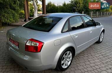 Седан Audi A4 2004 в 