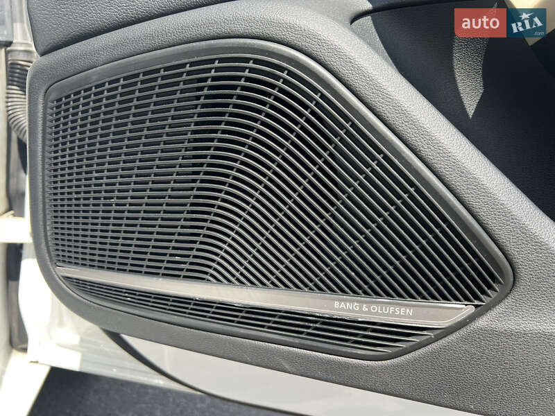 Седан Audi A4 2017 в Киеве фото 24 Седан Audi A4 2017 в Киеве