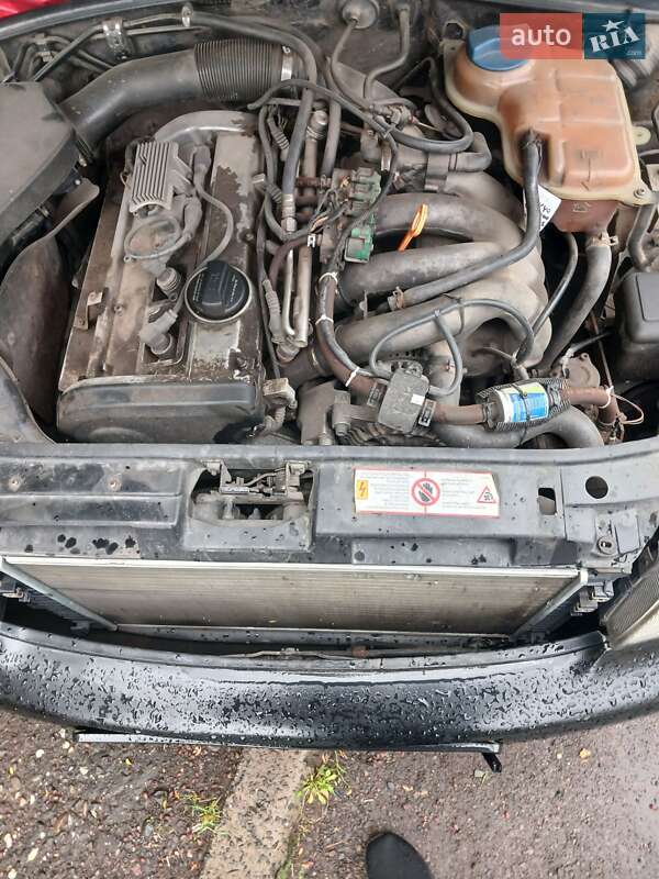 Седан Audi A4 1997 в Мукачево