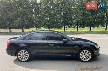 Седан Audi A4 2016 в 