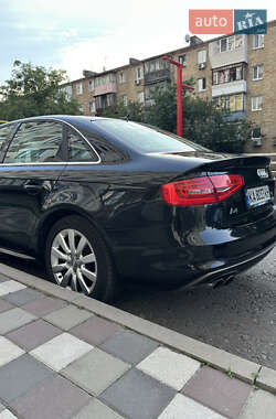 Седан Audi A4 2015 в 