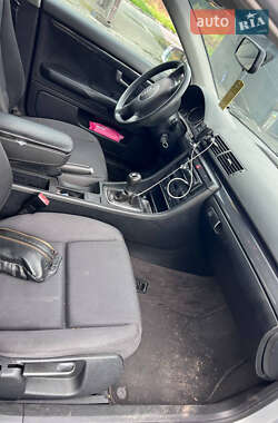 Седан Audi A4 2001 в 
