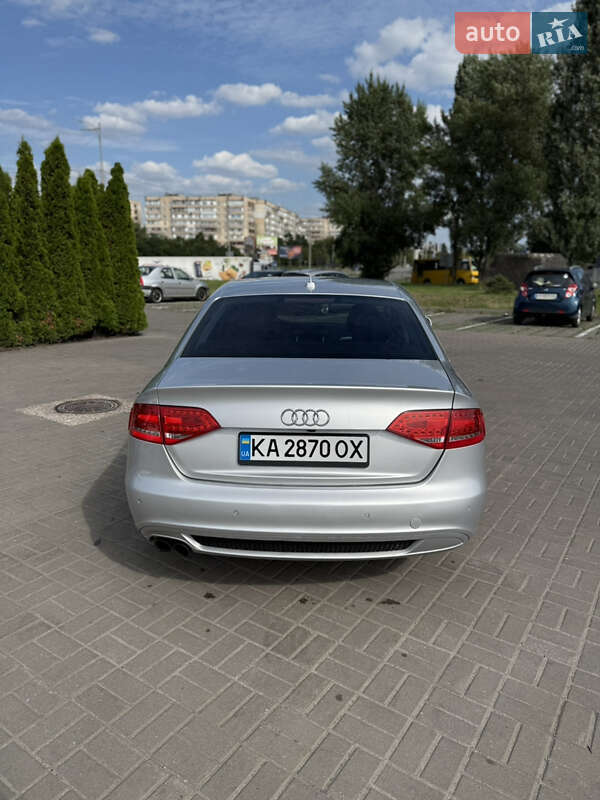 Седан Audi A4 2011 в Киеве