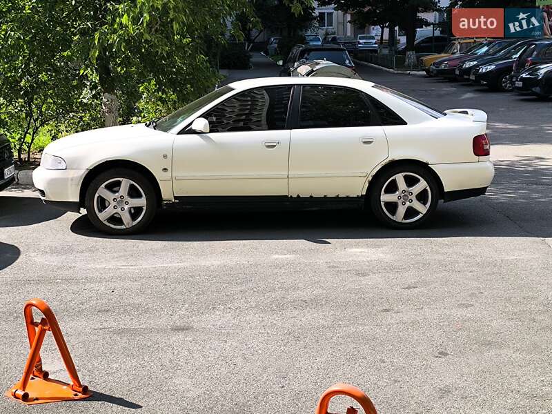 Седан Audi A4 1998 в Києві фото 2 Седан Audi A4 1998 в Києві