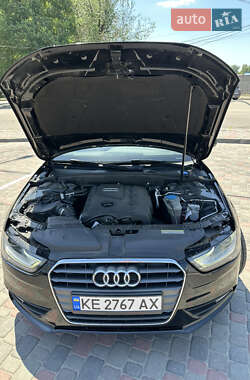 Седан Audi A4 2013 в 