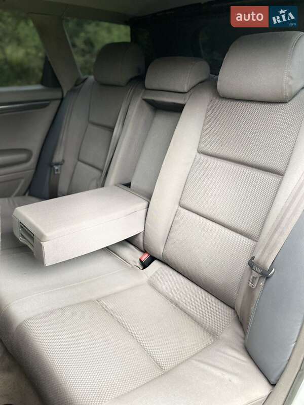 Универсал Audi A4 2004 в Сколе