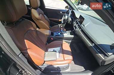 Седан Audi A4 2020 в 