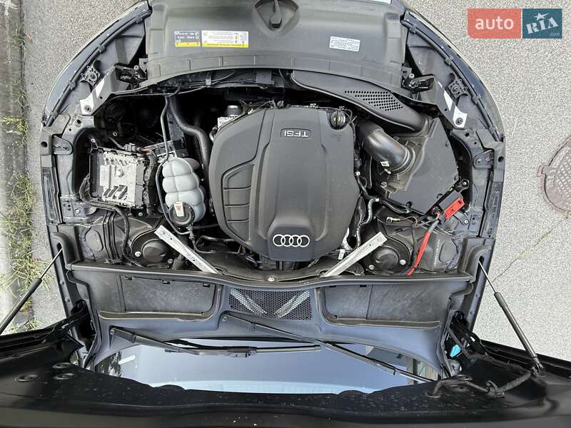 Седан Audi A4 2019 в Киеве
