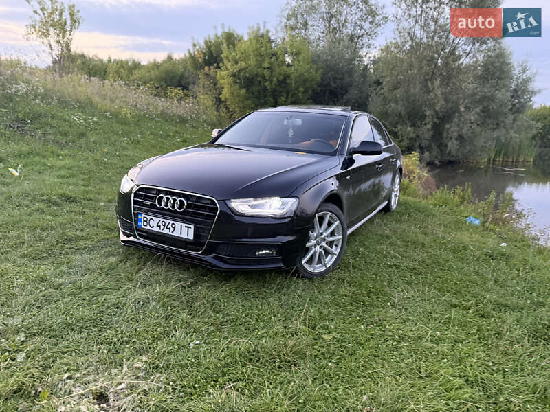 Седан Audi A4 2014 в Львове