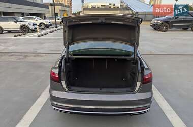Седан Audi A4 2020 в 