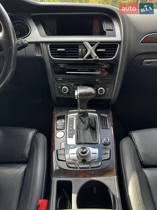 Седан Audi A4 2015 в Подольске