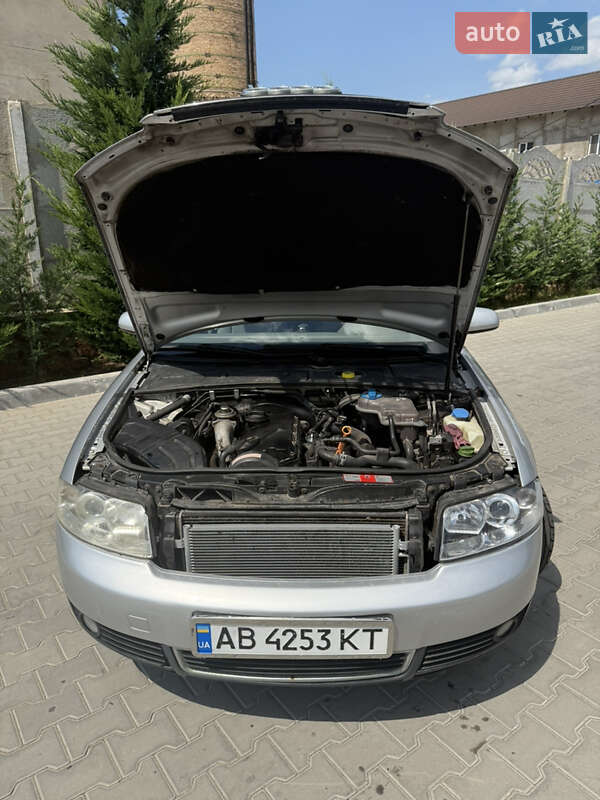 Седан Audi A4 2002 в Могилев-Подольске