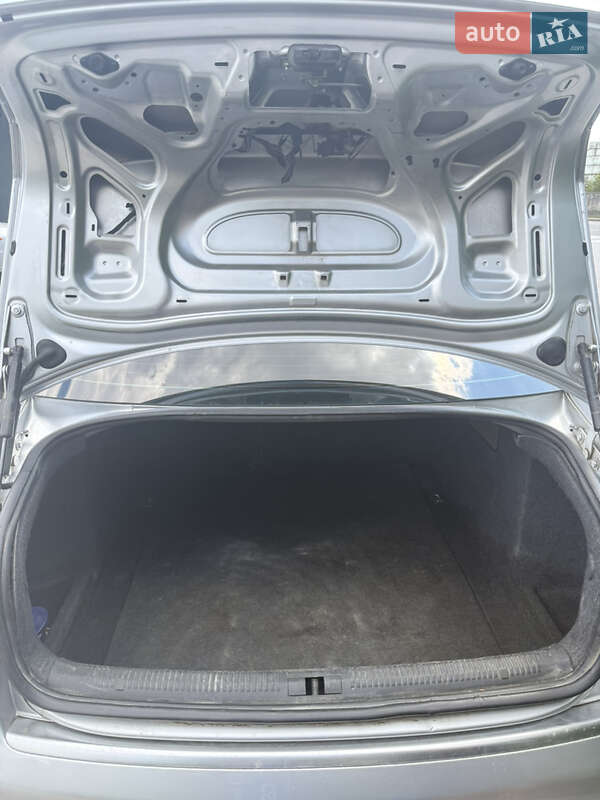 Седан Audi A4 2002 в Могилев-Подольске