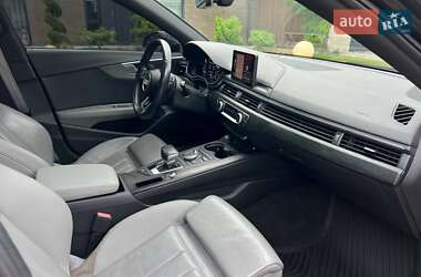 Седан Audi A4 2016 в 