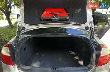 Седан Audi A4 2001 в 