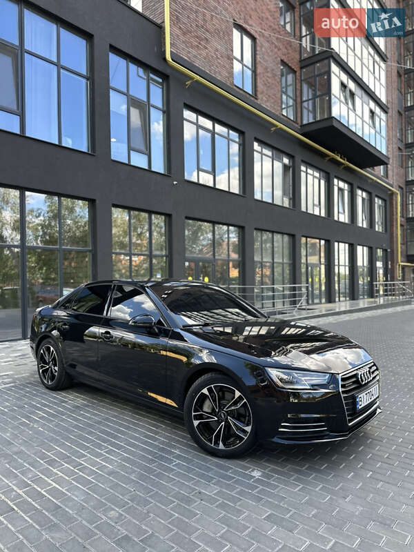 Седан Audi A4 2016 в Полтаве