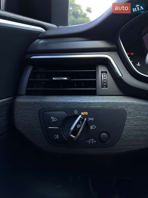 Седан Audi A4 2016 в Полтаве