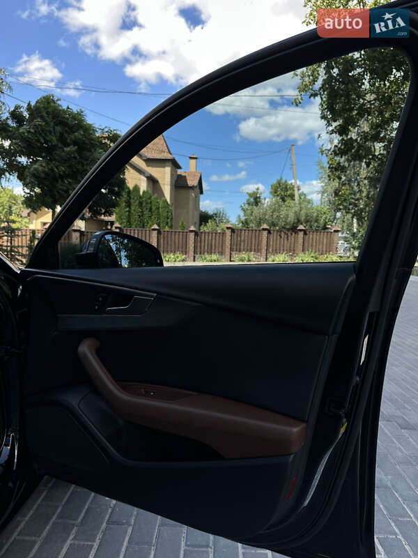 Седан Audi A4 2016 в Полтаве