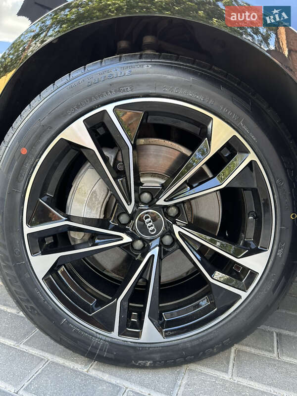 Седан Audi A4 2016 в Полтаве