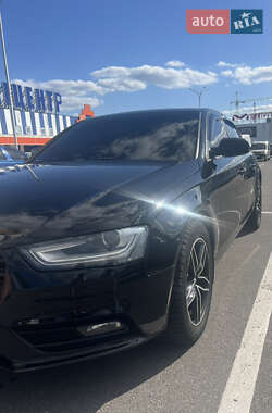Седан Audi A4 2012 в 
