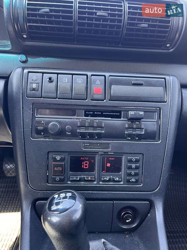 Седан Audi A4 1996 в Тернополе