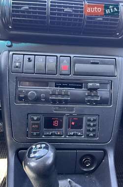 Седан Audi A4 1996 в 