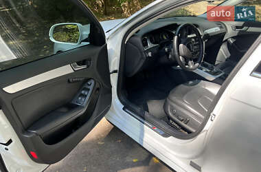 Седан Audi A4 2012 в 