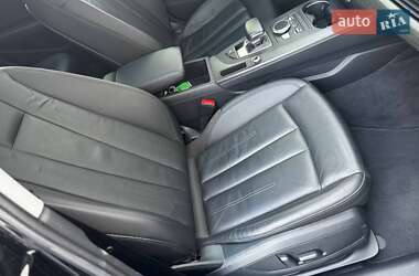 Седан Audi A4 2018 в 