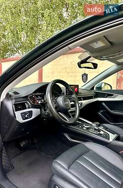 Седан Audi A4 2017 в 