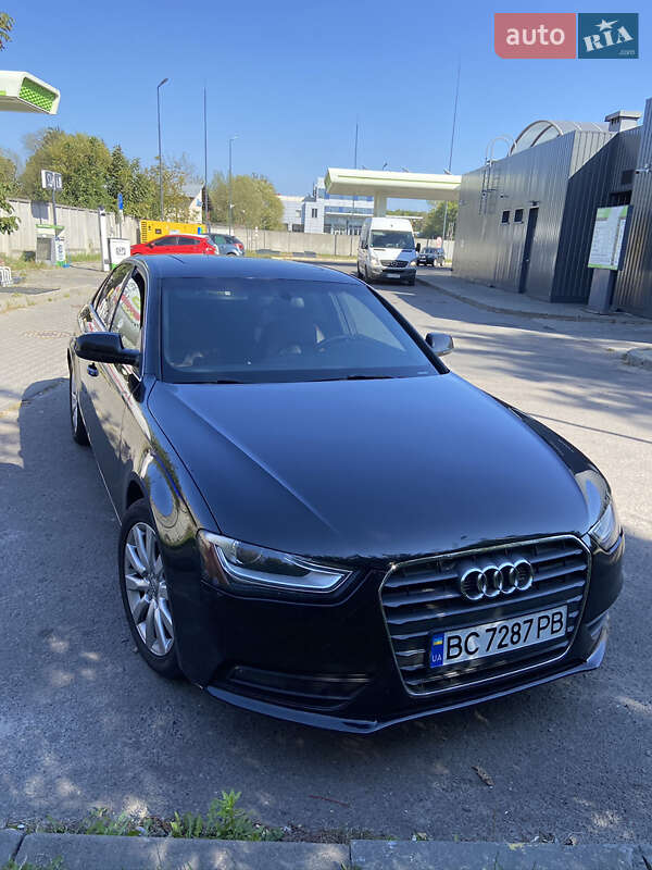 Седан Audi A4 2012 в Теребовле