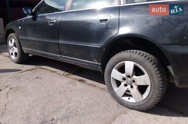 Универсал Audi A4 1999 в 