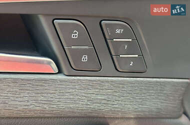 Седан Audi A4 2016 в 