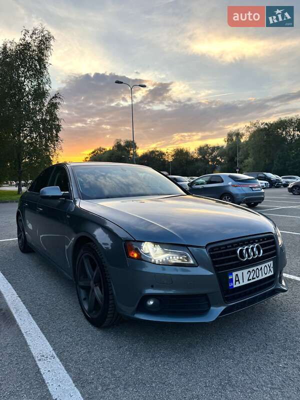Седан Audi A4 2012 в Киеве
