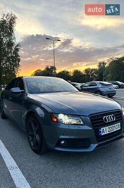 Седан Audi A4 2012 в 