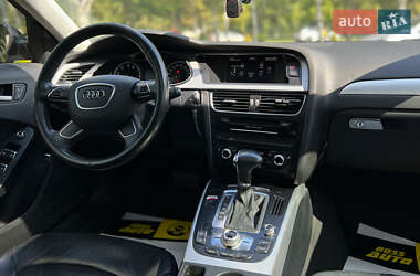 Седан Audi A4 2015 в 