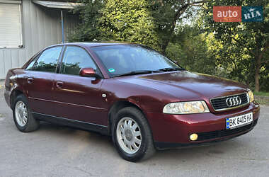 Седан Audi A4 1999 в 