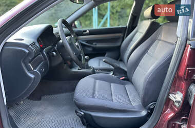 Седан Audi A4 1999 в 