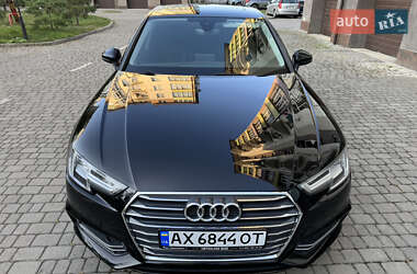 Седан Audi A4 2018 в 