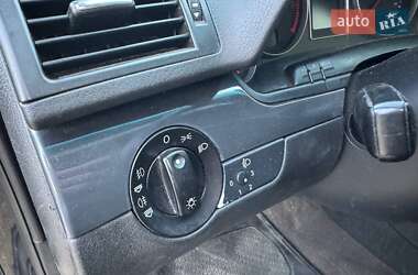 Седан Audi A4 2003 в 