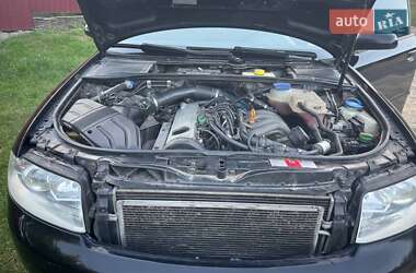 Седан Audi A4 2003 в 