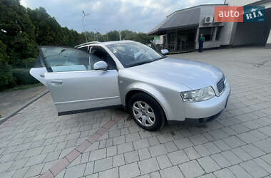 Универсал Audi A4 2003 в 