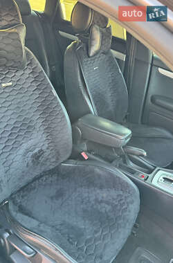 Универсал Audi A4 2004 в 