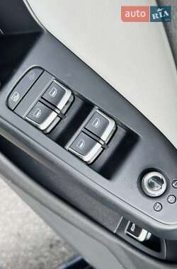 Седан Audi A4 2014 в 